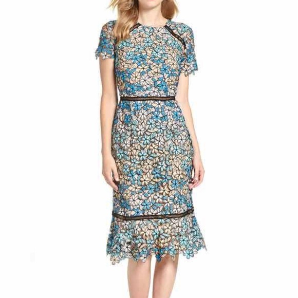 Shoshanna Dresses & Skirts - Shoshanna Octavia Lace Cutout Floral Short Sleeve Pencil Cocktail Dress